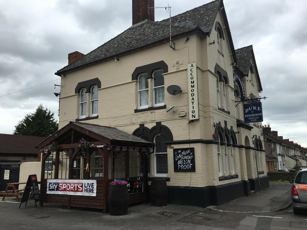 Duke Of Edinburgh Hotel Swindon Exterior photo